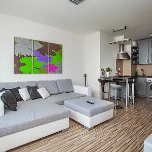  Apartment Mentha Deluxe - Mad Hungary