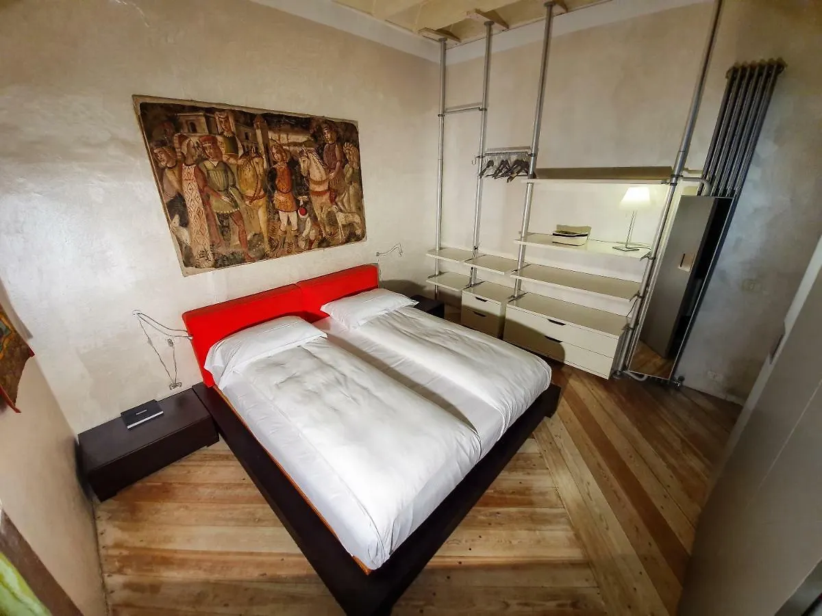 Flora Inn, Flora I - Nel Cuore Di Bergamo Alta 0*,